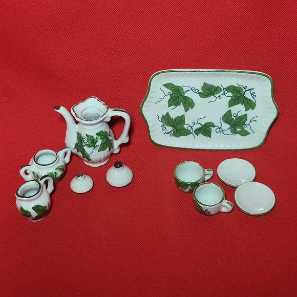 VTG Miniature Teapot Set Ivy Green Leaves 10 Pc - Picture 12 of 15